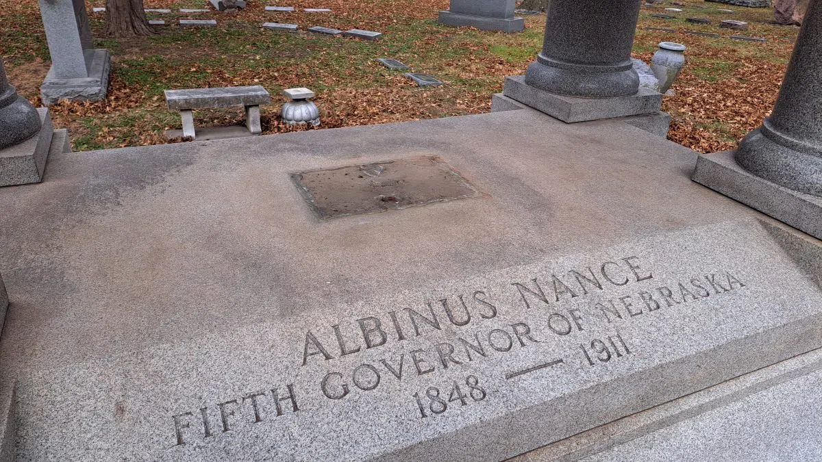 Bust of Former Nebraska Governor Stolen From Wyuka Cemetery