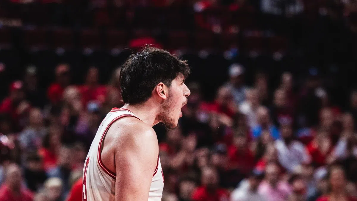 No. 15 Nebraska shakes off slow start to top North Dakota