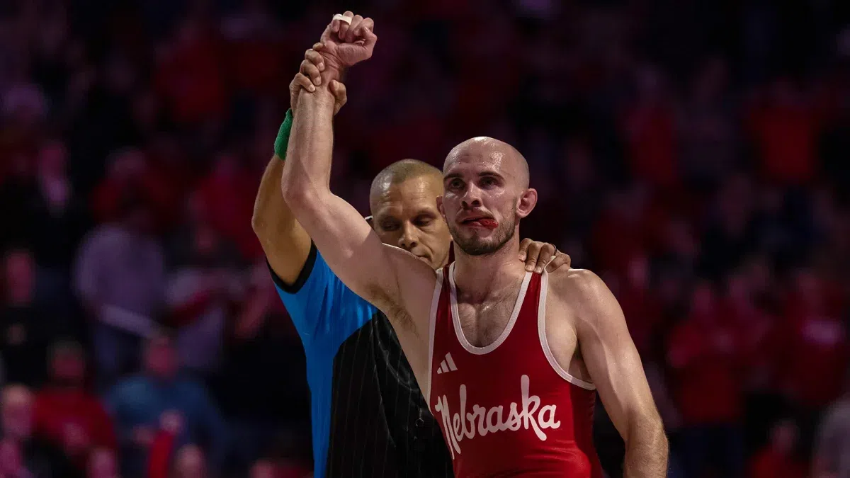 No. 6 Huskers fall to No. 4 Iowa before record crowd