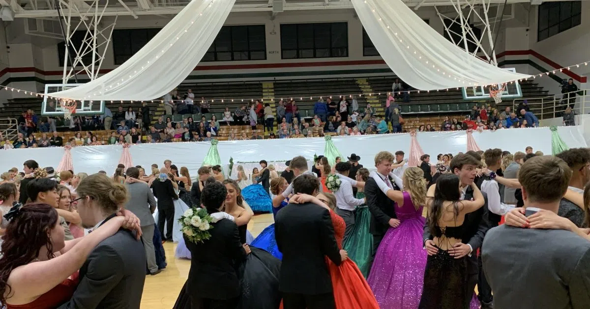 Salem Community High School announces Prom Election results South