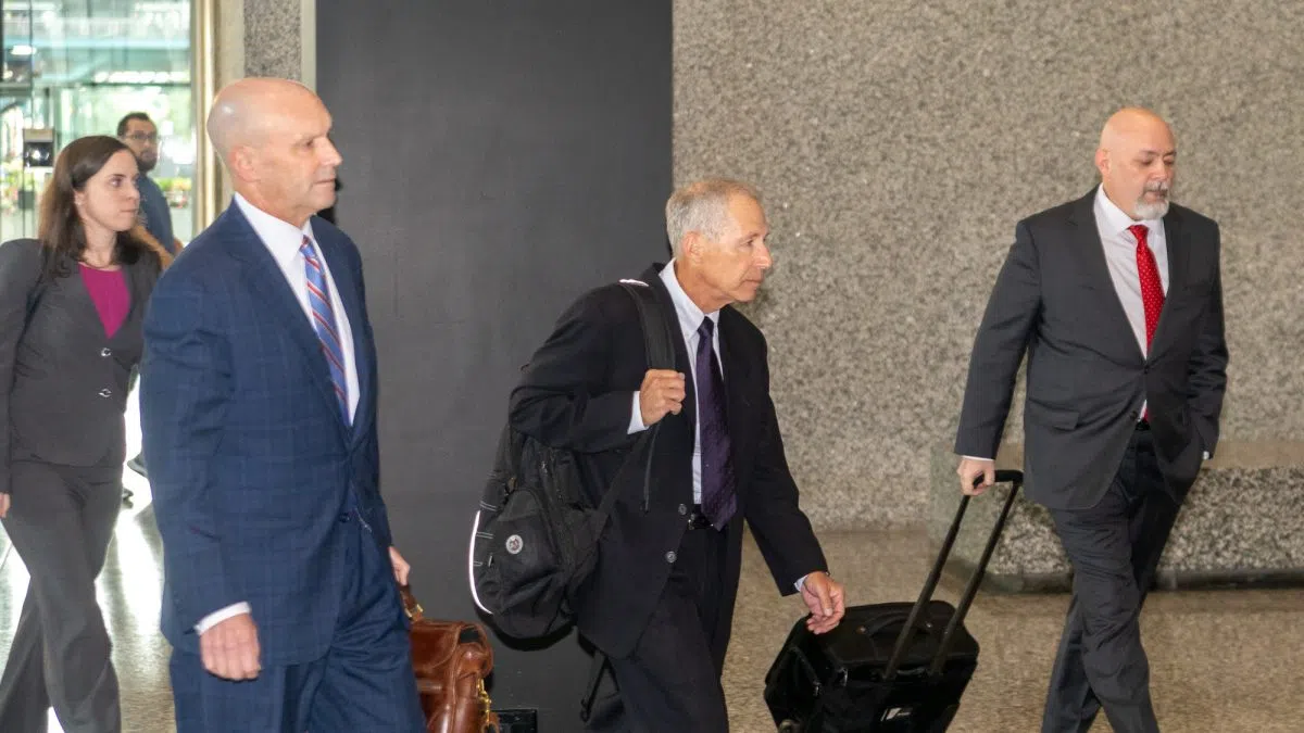 Jury stalemate, mistrial in case of former AT&T chief accused of bribing Madigan