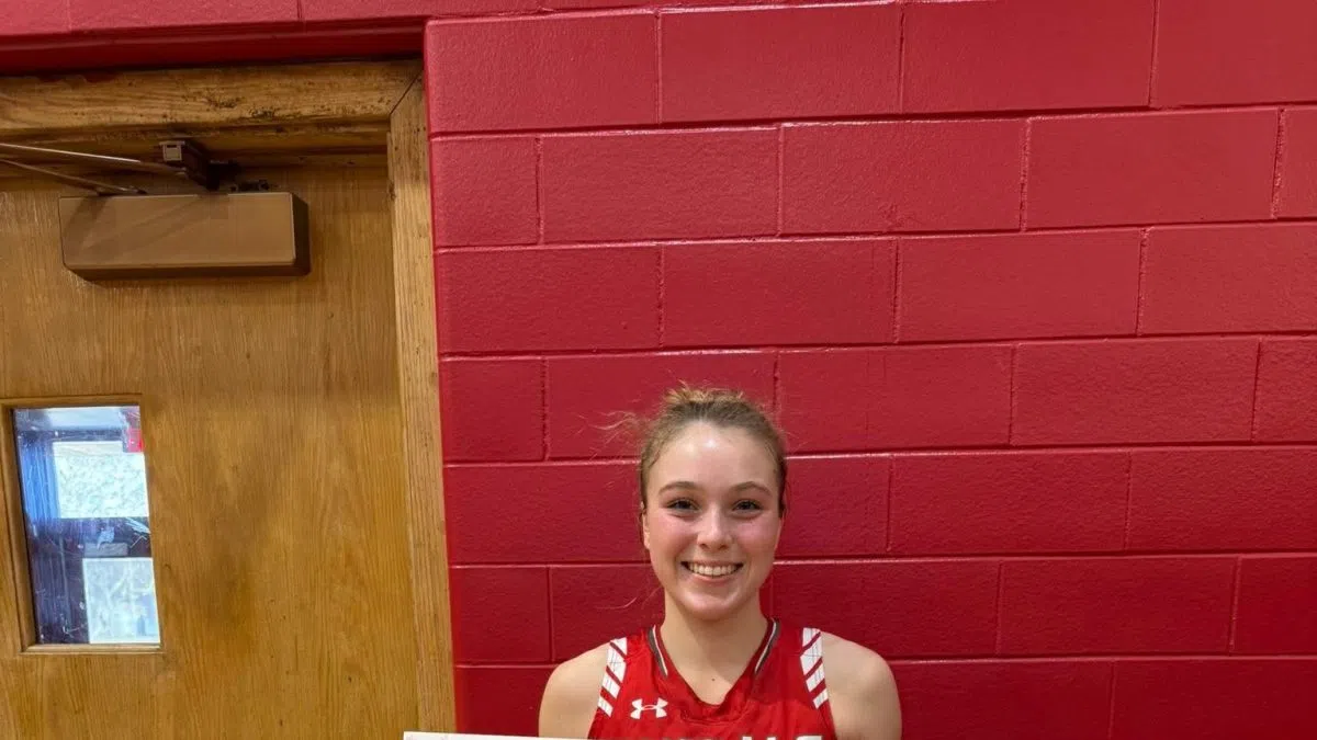 Lady Wildcats Win Mid Winter Tournament Opener At Vandalia, Lady Vandals Whitehead Goes Over 1000 Points In Career