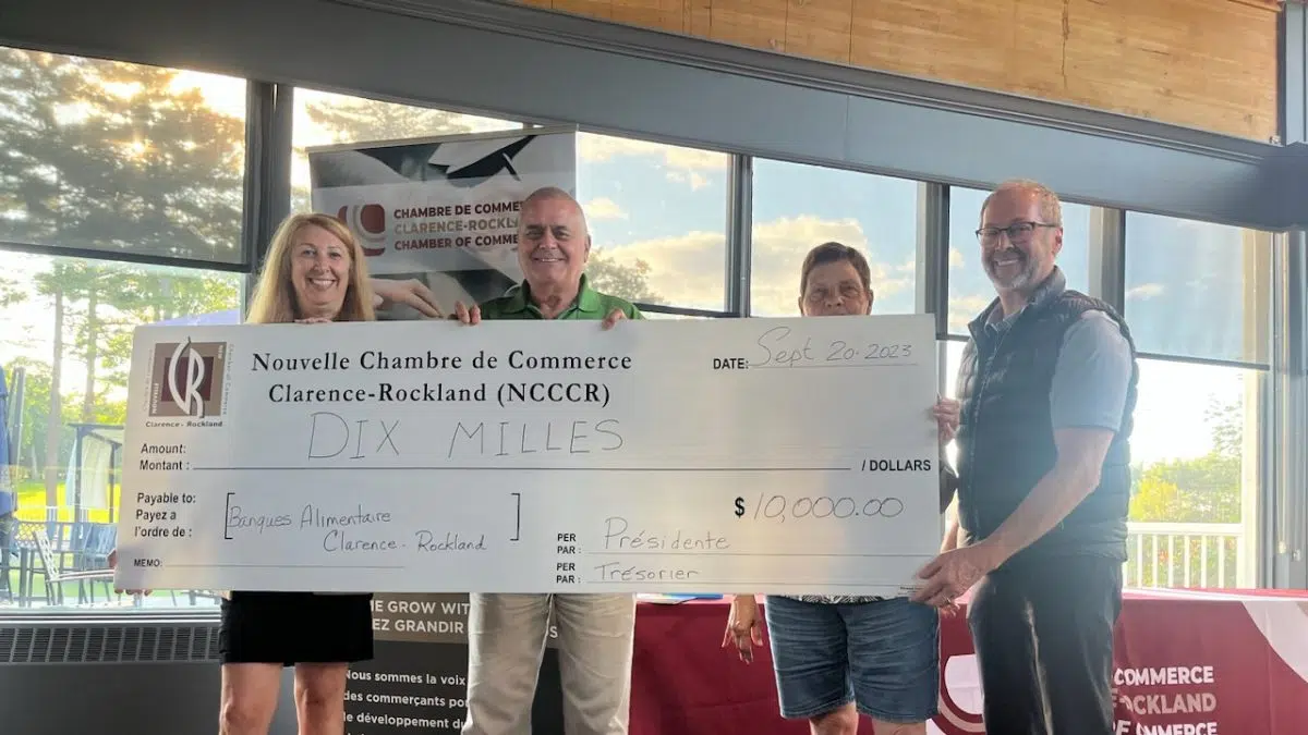 ClarenceRockland New Chamber Of Commerce Donates Thousands To The Help Centre Hot Country 92.5