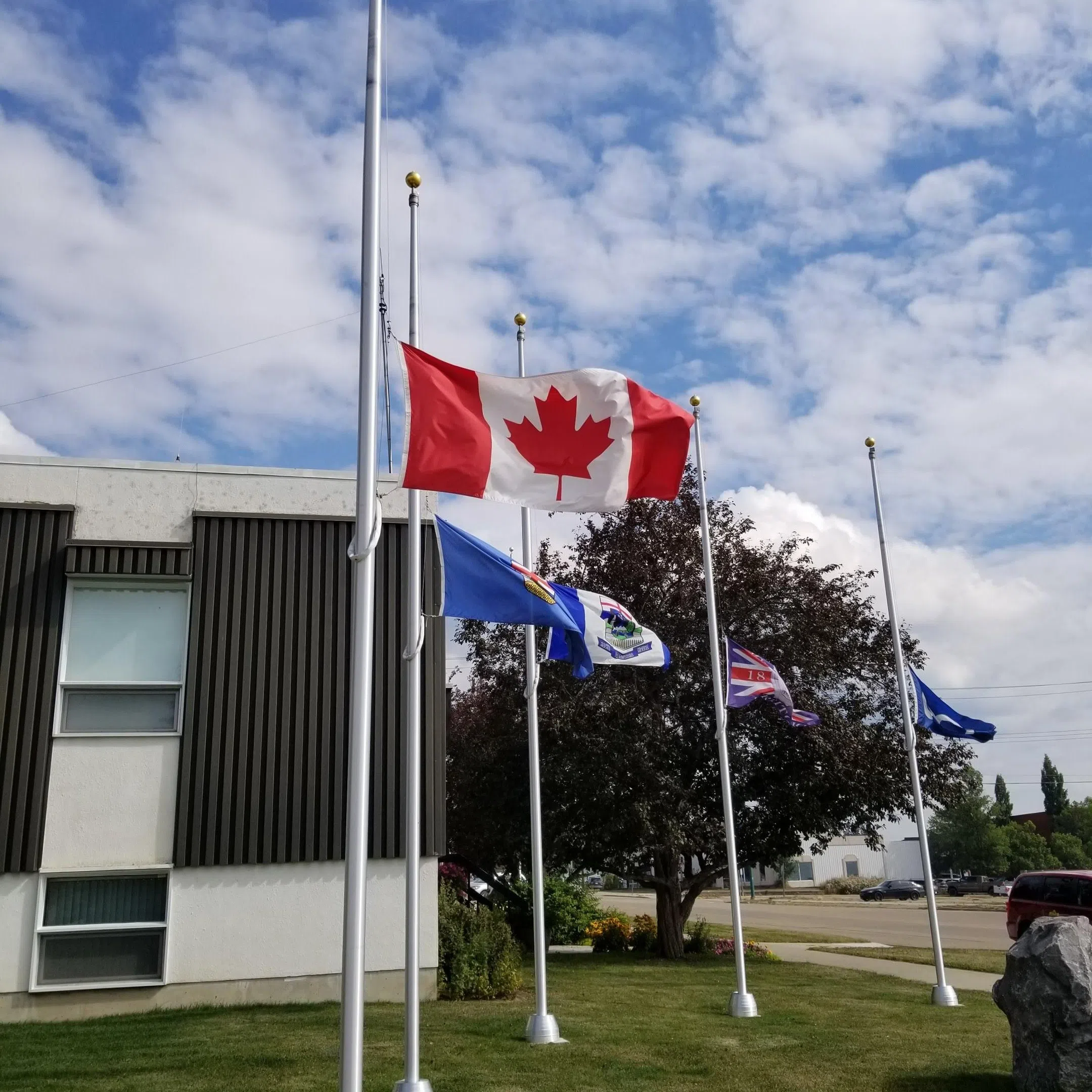County and Town flags to be lowered for Remembrance Day