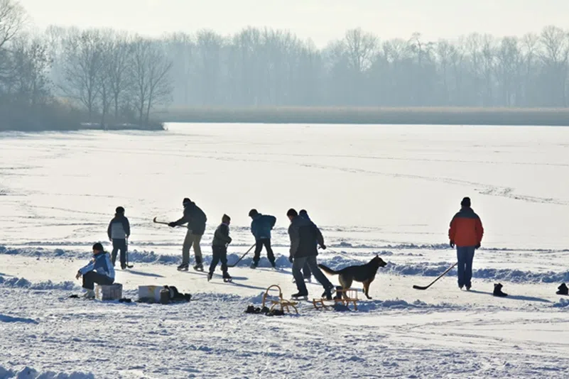 Alberta RCMP reminds citizens about ice safety