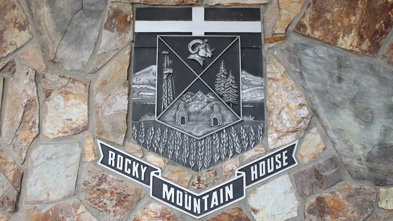 Rocky Mountain House financial statement shows surplus