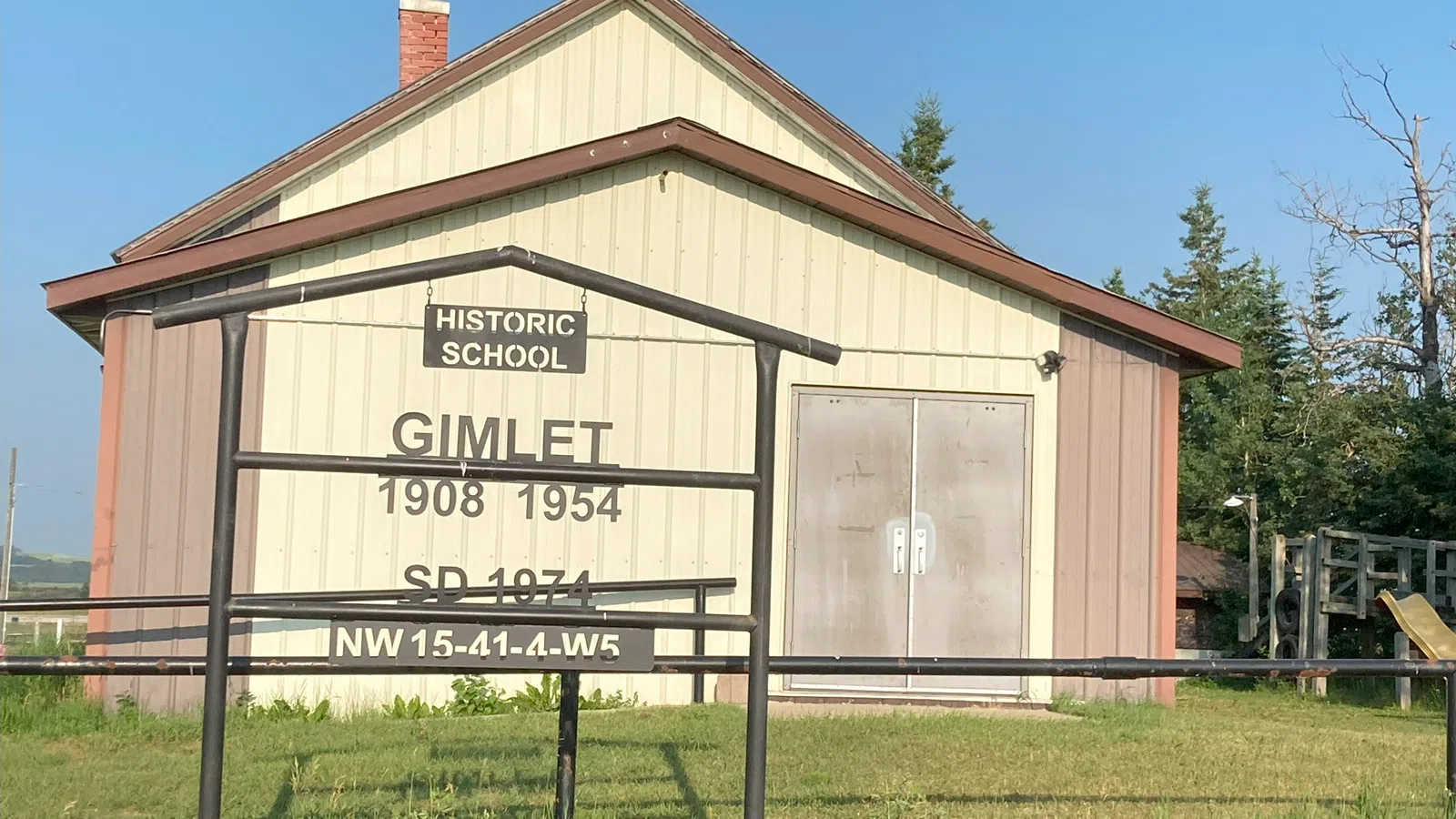 Historic school markers erected in Clearwater County