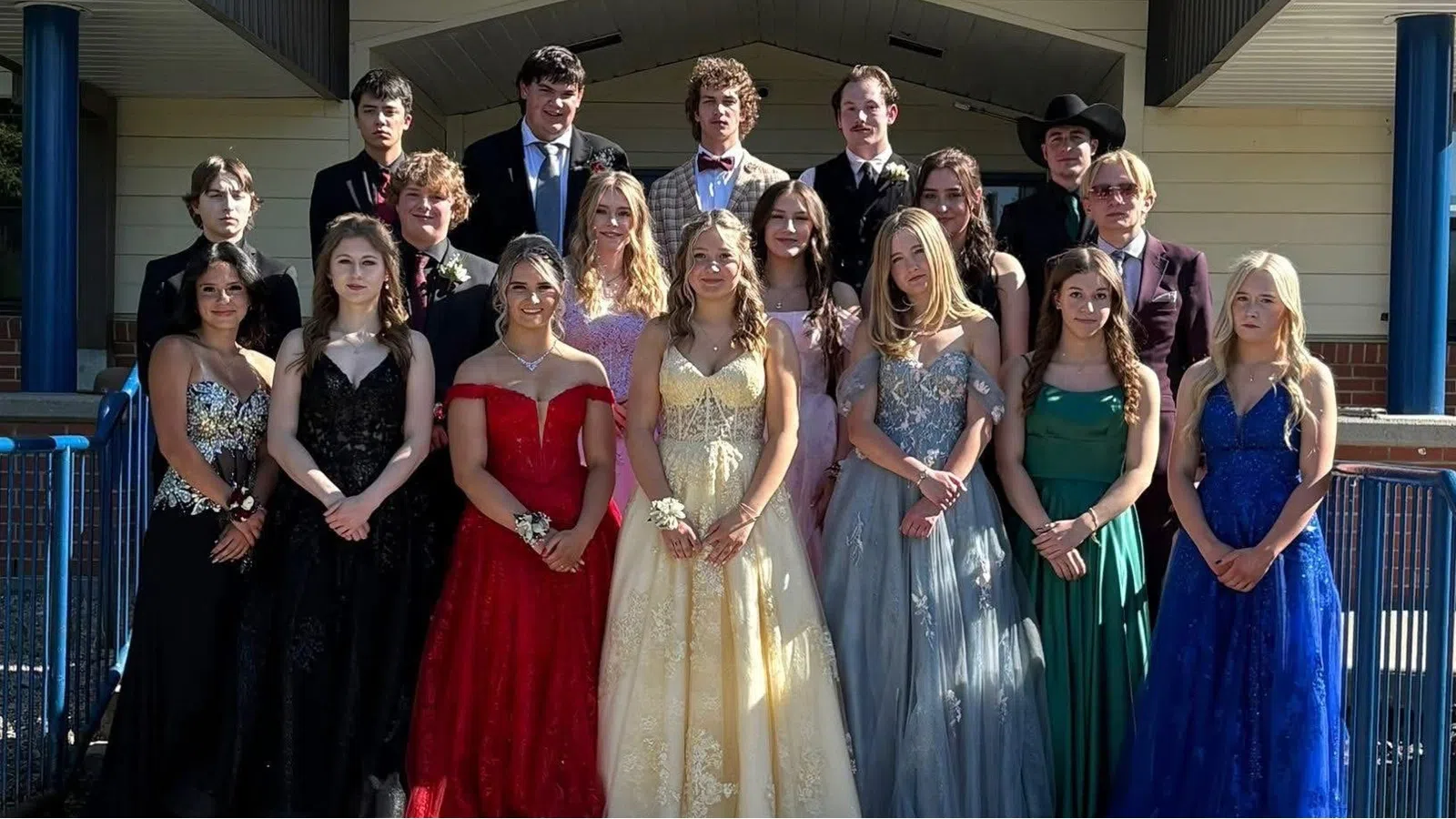Caroline School celebrates 18 grads in class of 2025