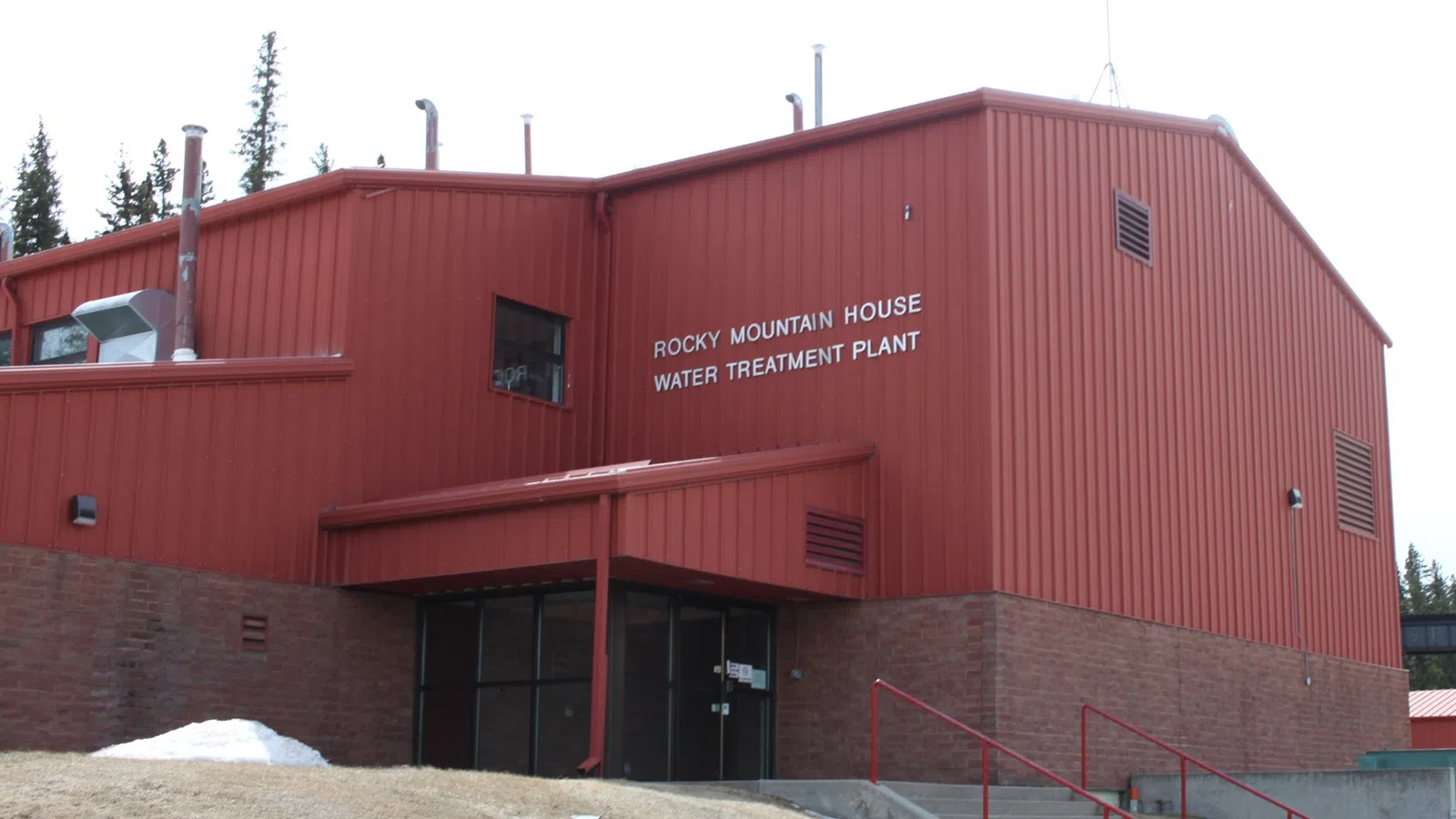 Rocky Mountain House receives $2.6M grant for wastewater treatment plant