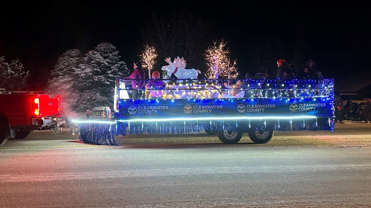 Clearwater County invites youth to help design Parade of Lights float