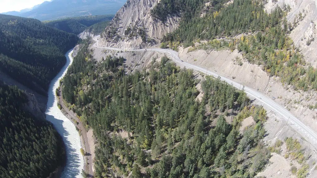 Fall Schedule released for Hwy 1 closures along Kicking Horse Canyon