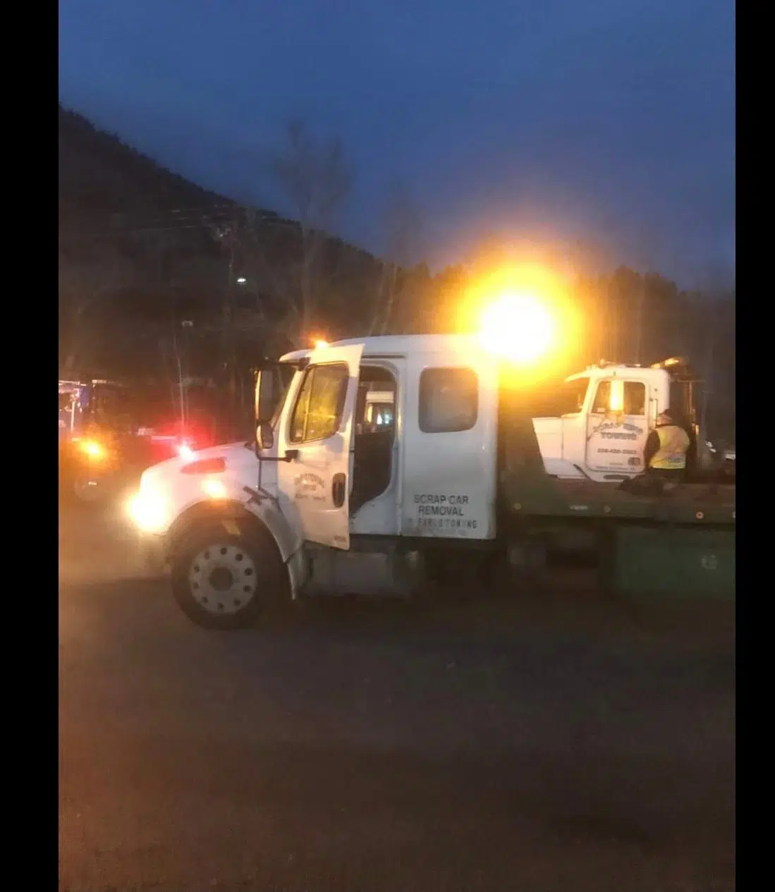 RCMP searching for stolen tow truck in Cranbrook