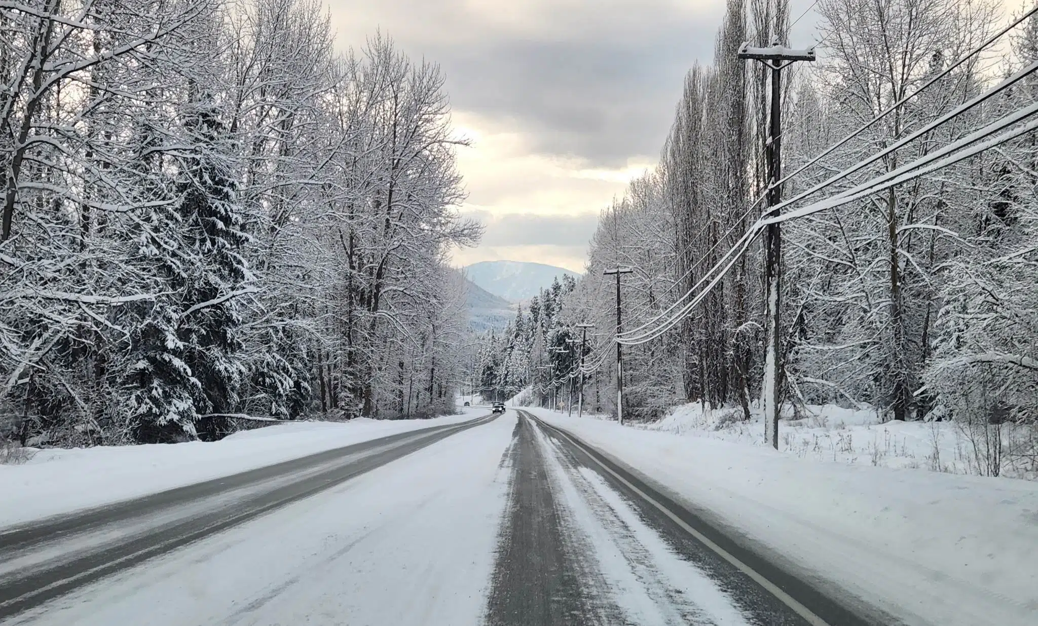 Snow now possible over Kootenay highway passes, drivers urged to be prepared