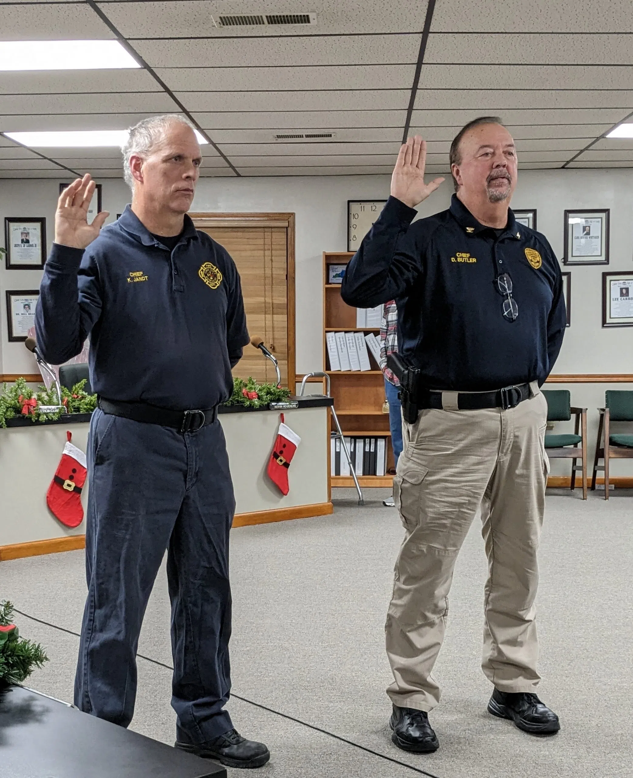 PHOTOS: Cave City Officials Take Oaths Of Office | Glasgow News 1