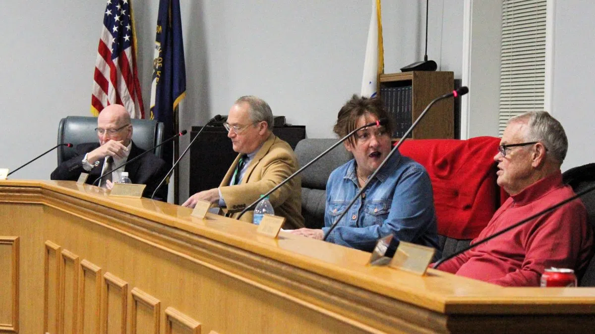 Glasgow council approves bond refinancing, ethics code updates