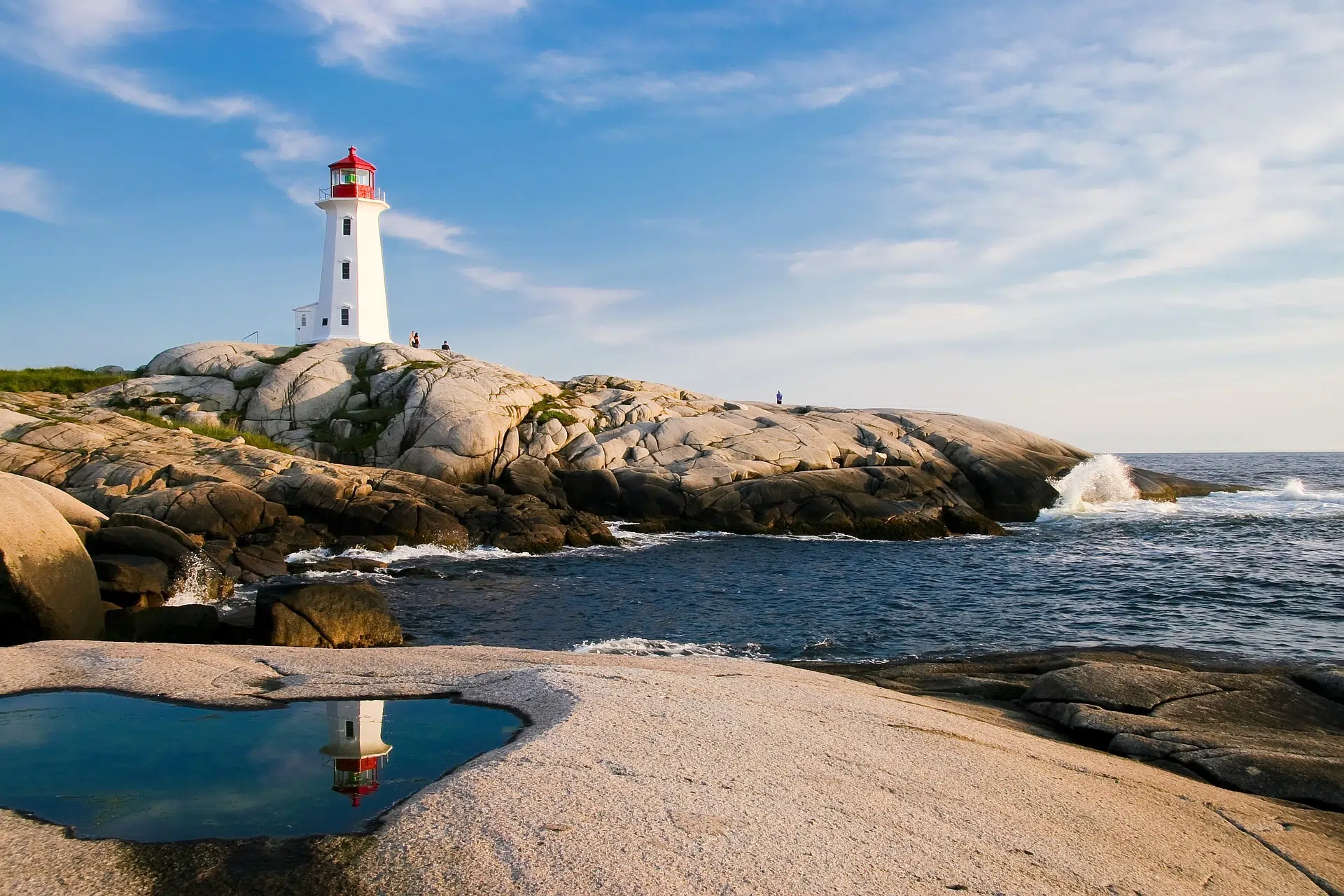 Province approves changes to Peggys Cove bylaws