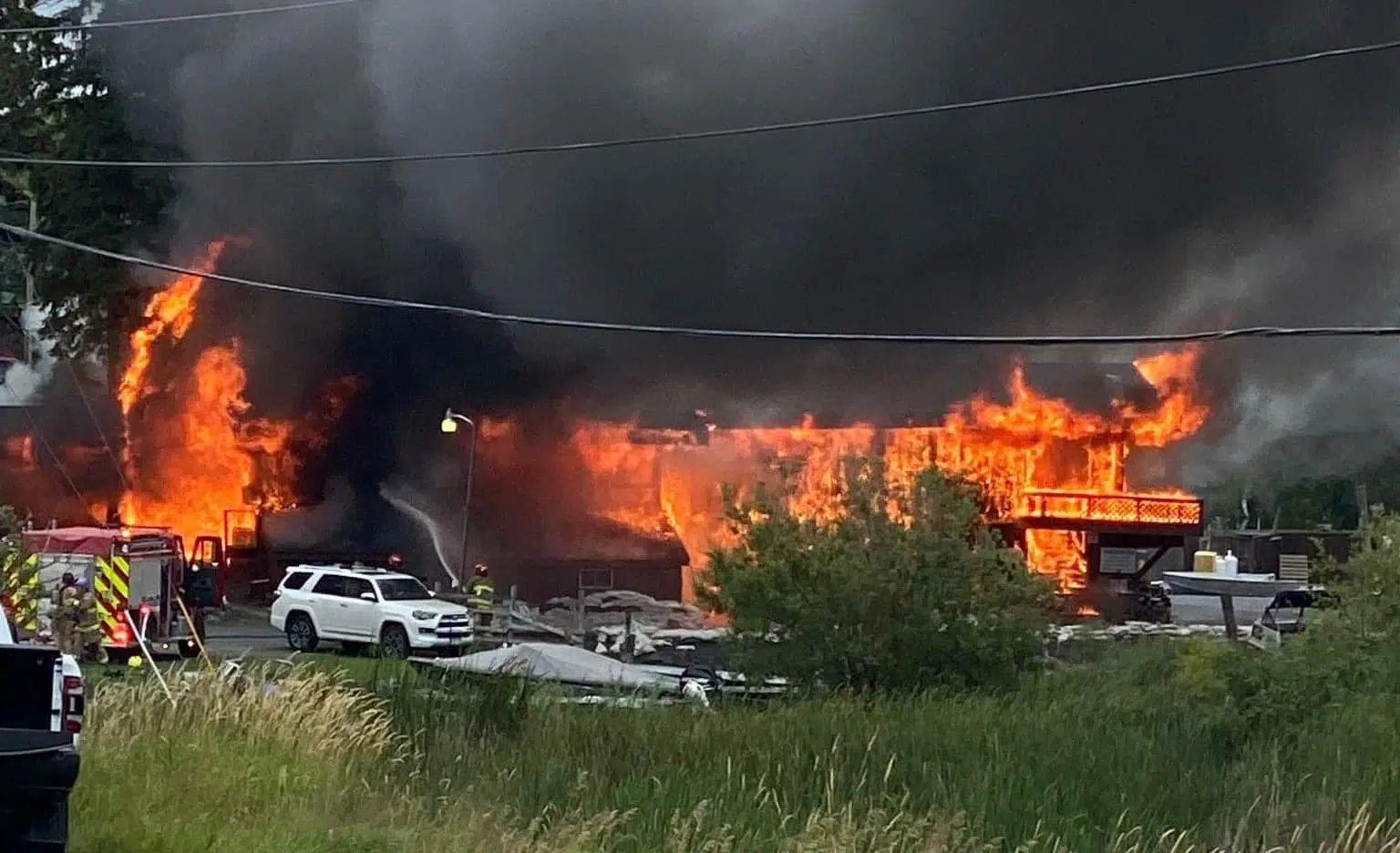 One Confirmed Dead in Rainy Lake Business Fire