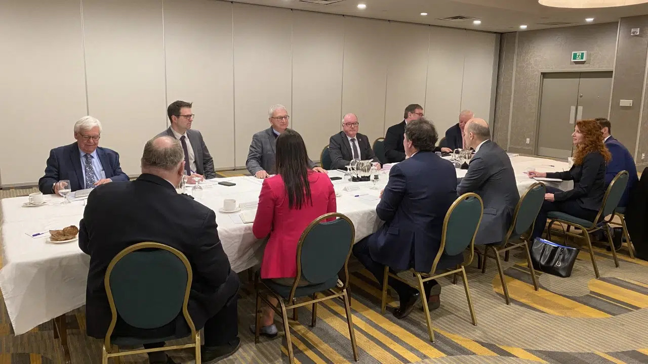 Provincial, Federal Officials Discuss Bilateral Health Funding