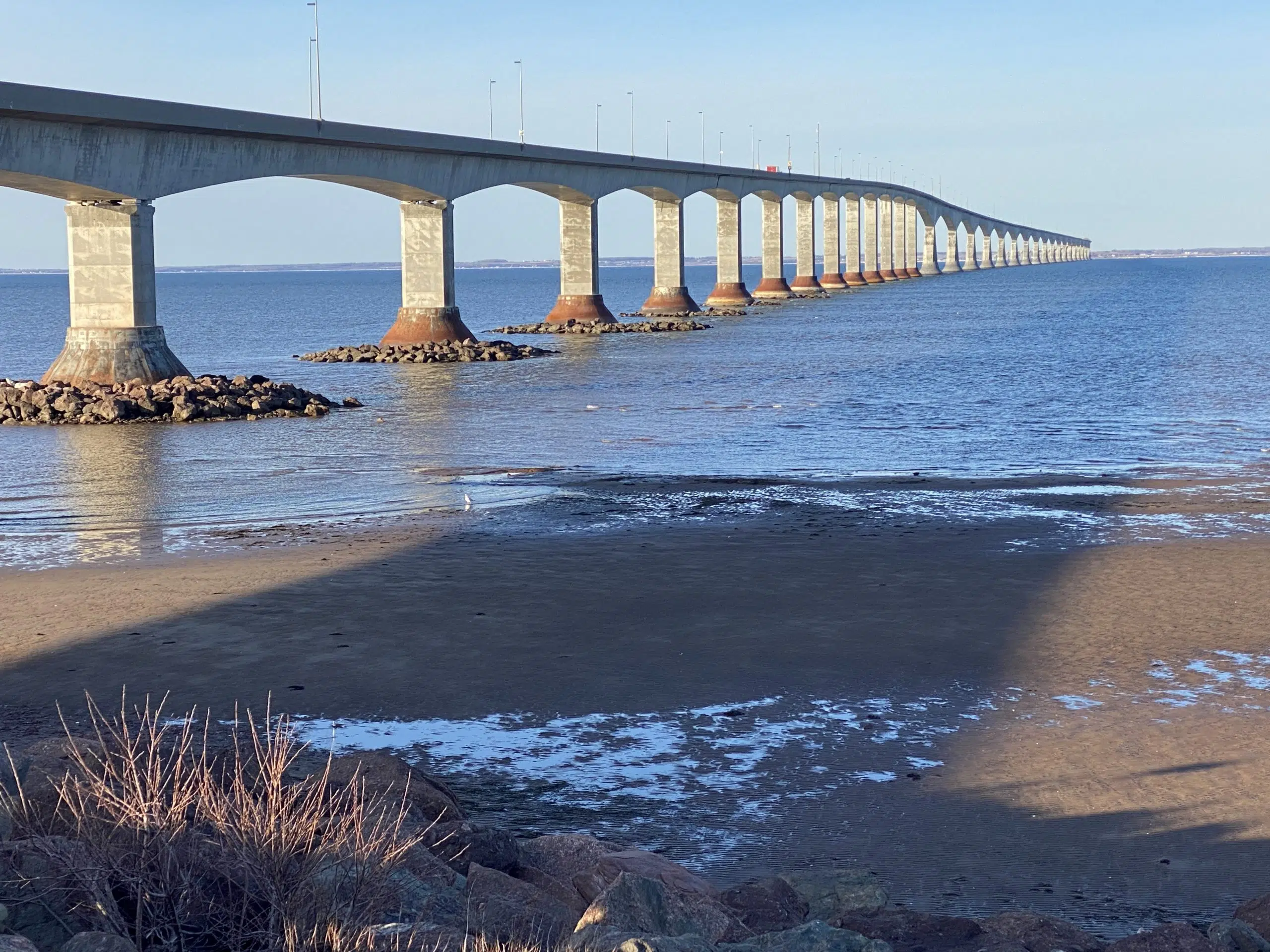 Money for ferries and Confederation Bridge in federal budget