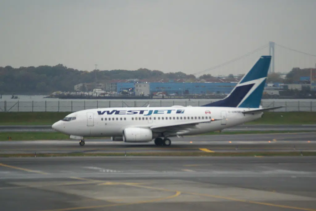 Hundreds of WestJet pilots ready to strike, airline threatens lock-out