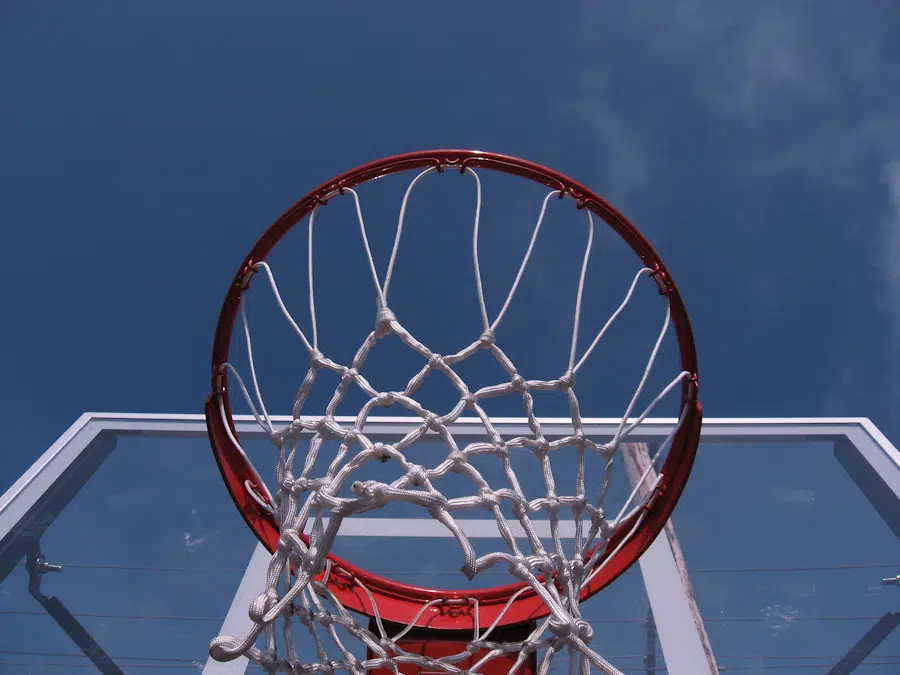 Women to battle for basketball championship in Saint John