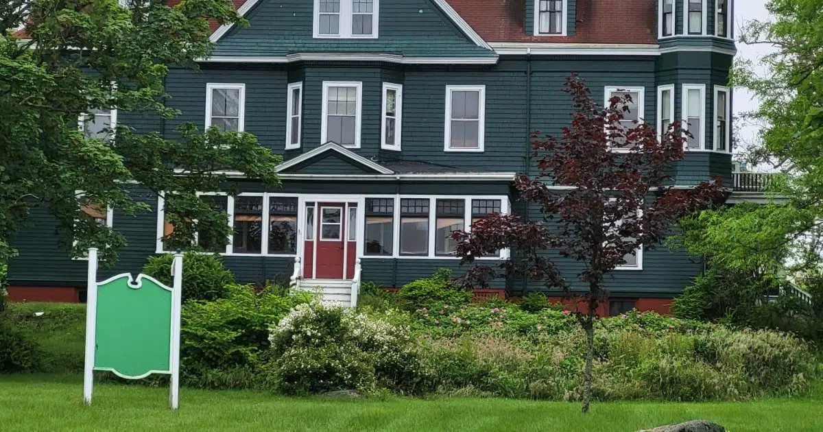Town of Yarmouth seeks legal advice on halfway house application Y95.5