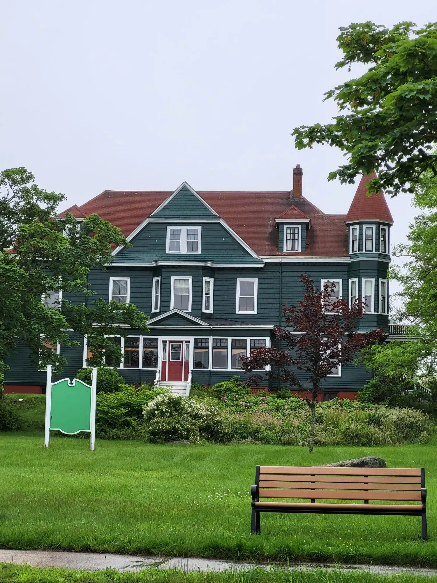Town of Yarmouth seeks legal advice on halfway house application Y95.5
