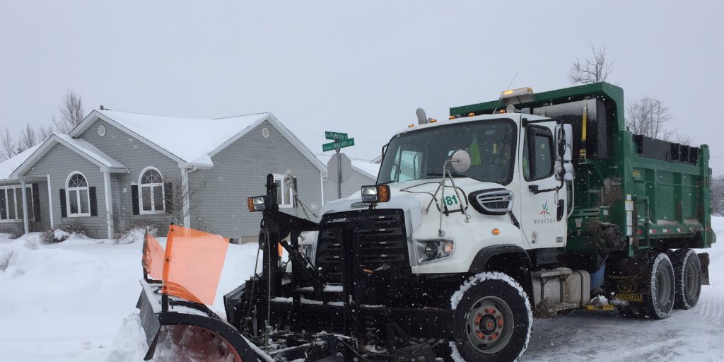 Parking bans and closures with big snow on the way - Vimarsana News