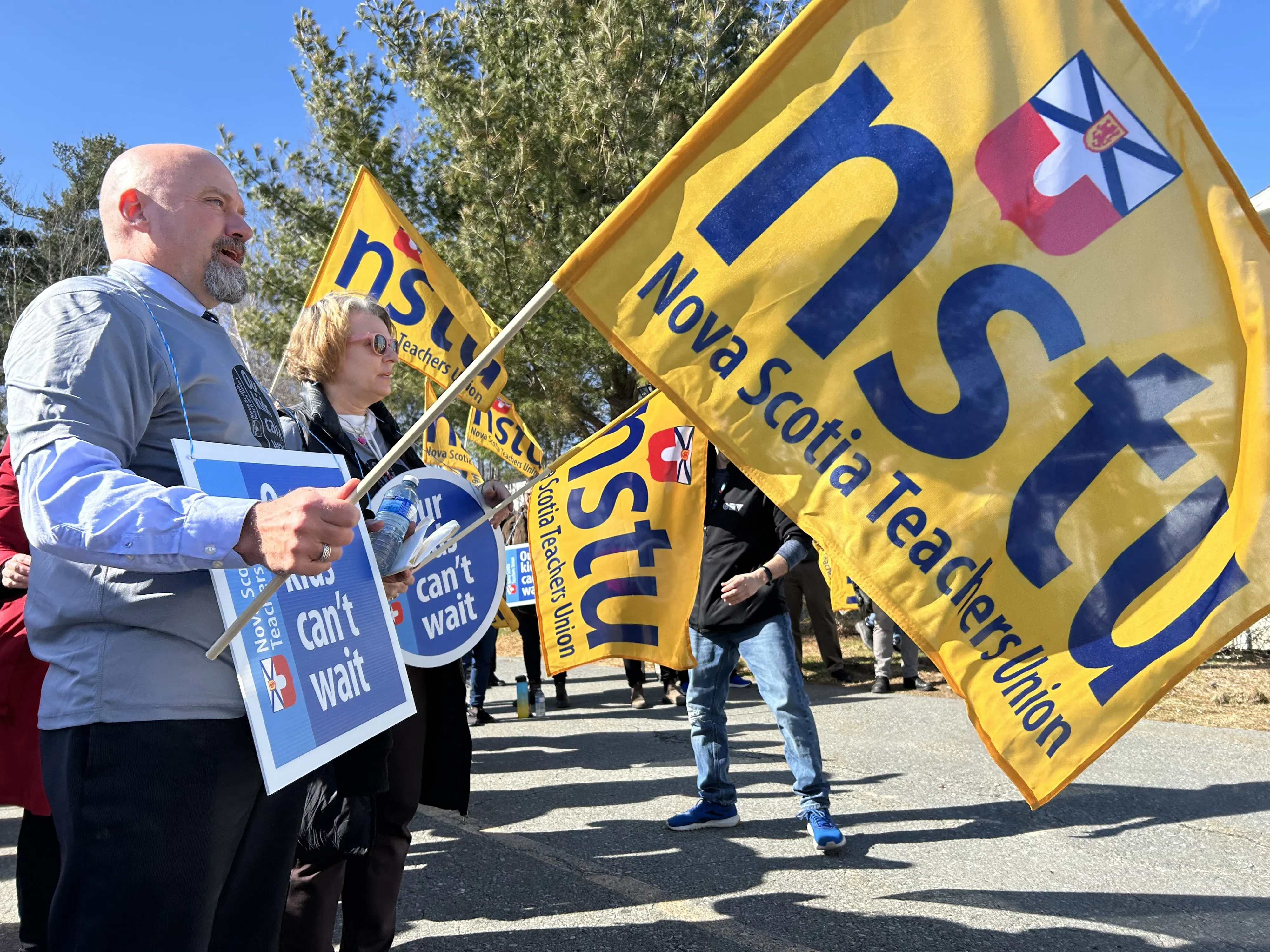 Teachers union agreement would raise wages, improve prep time