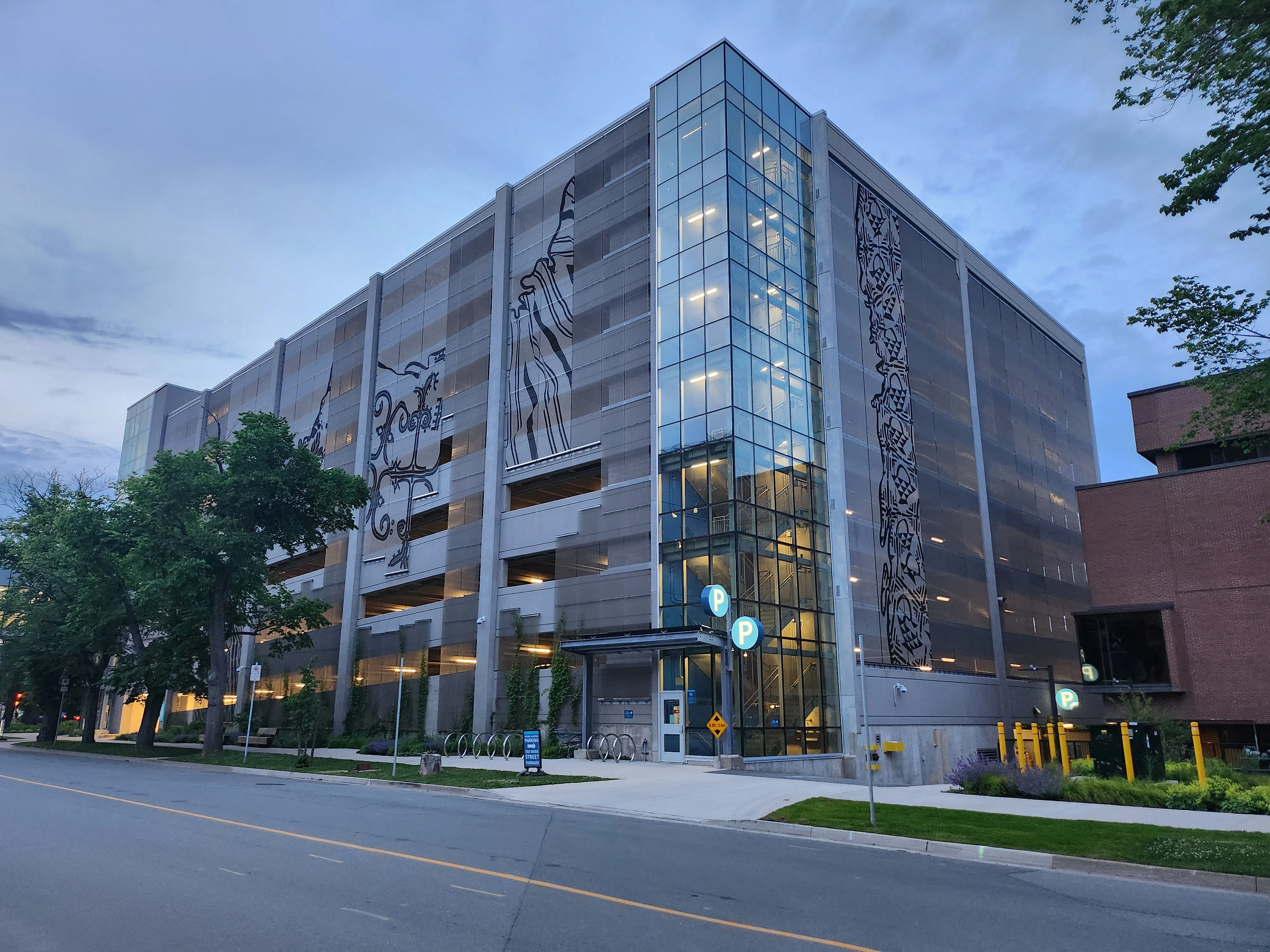 N.S. hospital parking is free, but staff extremely frustrated, says NSGEU