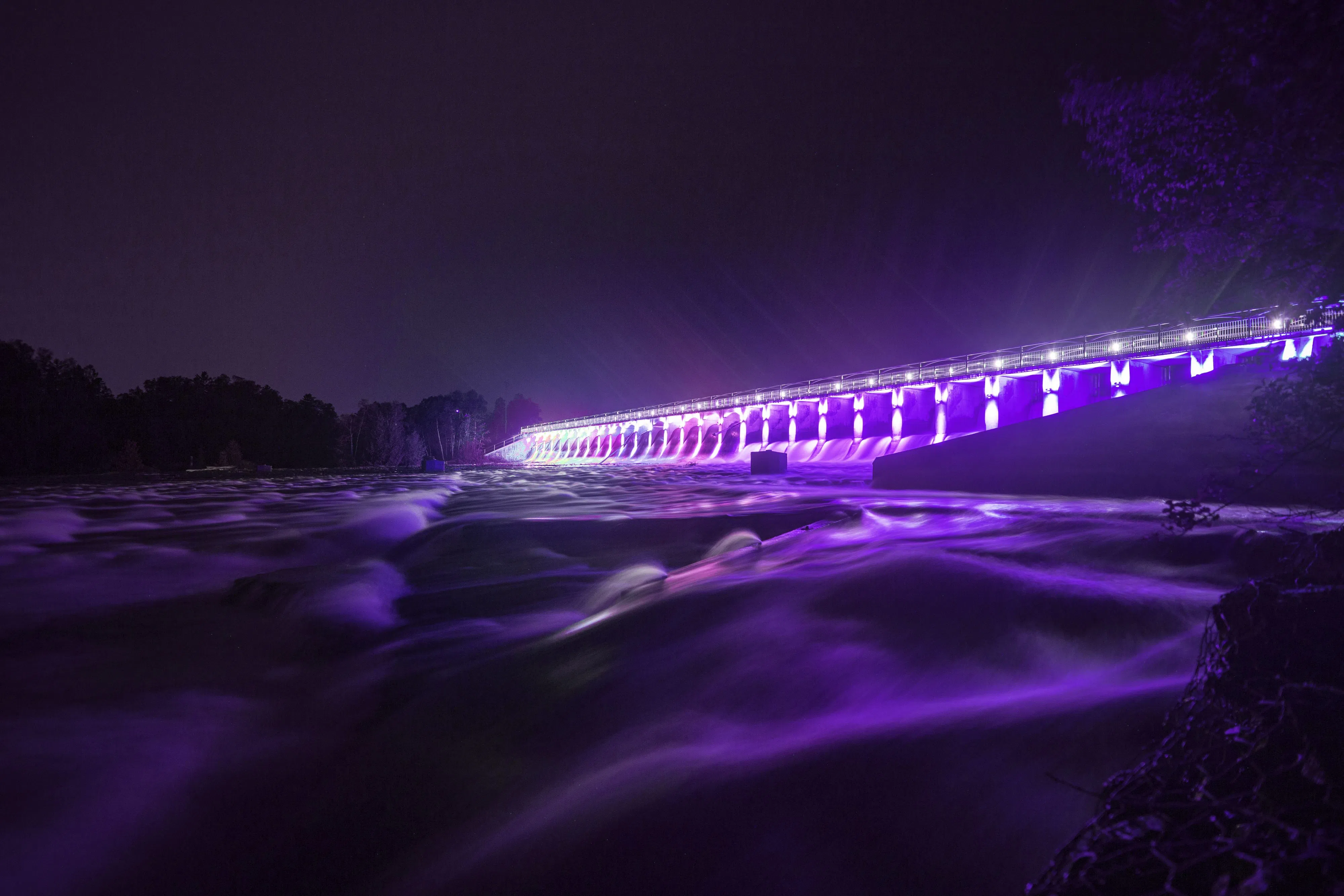 City Hall and Boulevard Lake Dam being illuminated purple for Overdose Awareness Day