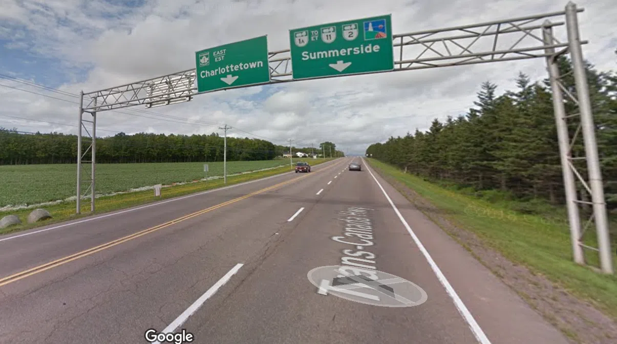 P.E.I. highway sign falls, blocks Trans-Canada Highway