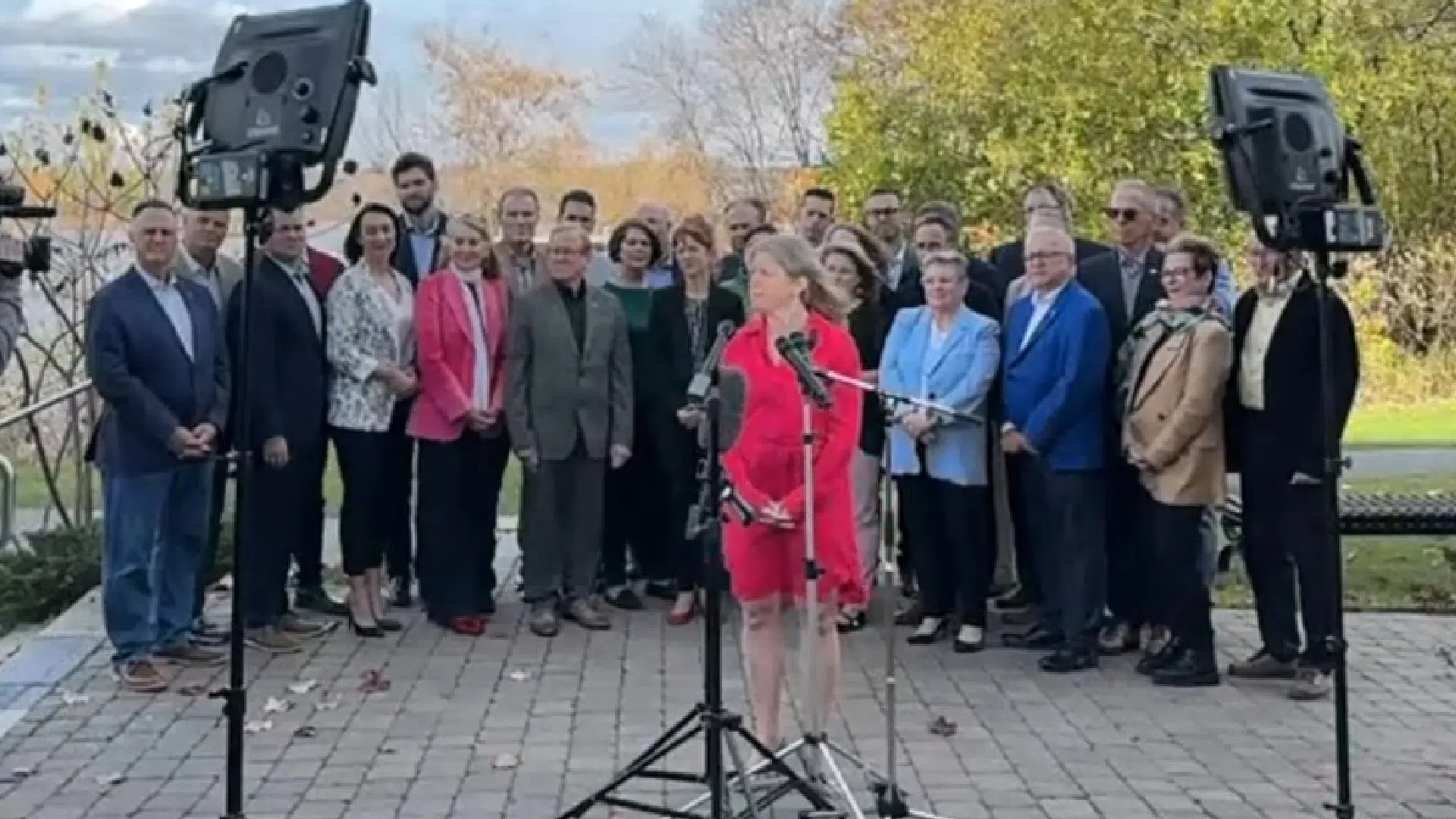 Susan Holt holds inaugural caucus meeting