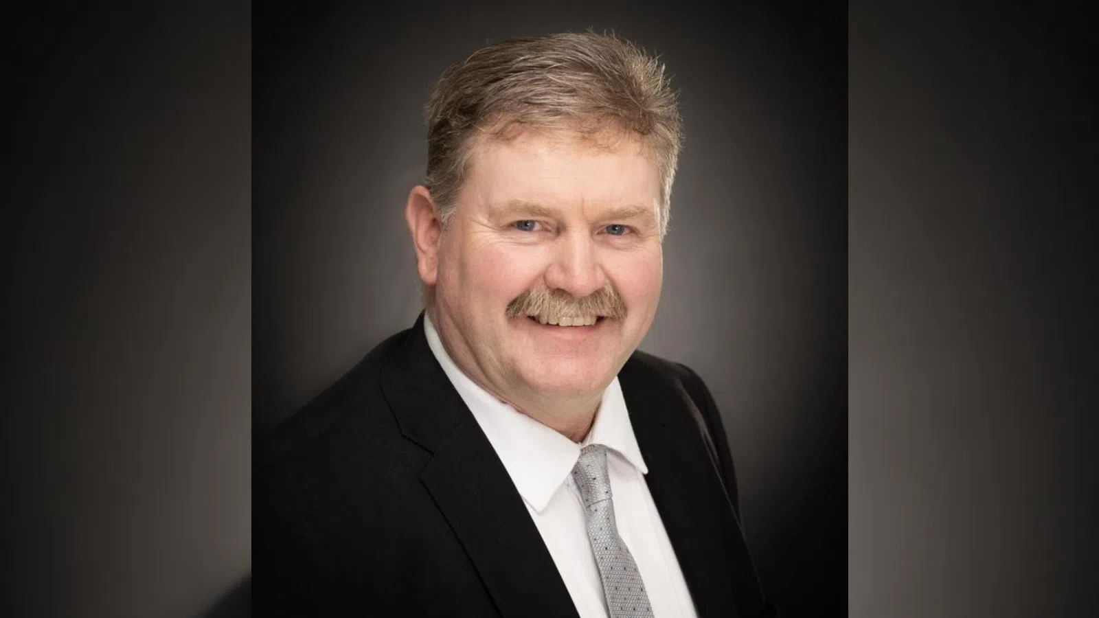 Jéan-Piérré Richard steps down as mayor of Champdoré