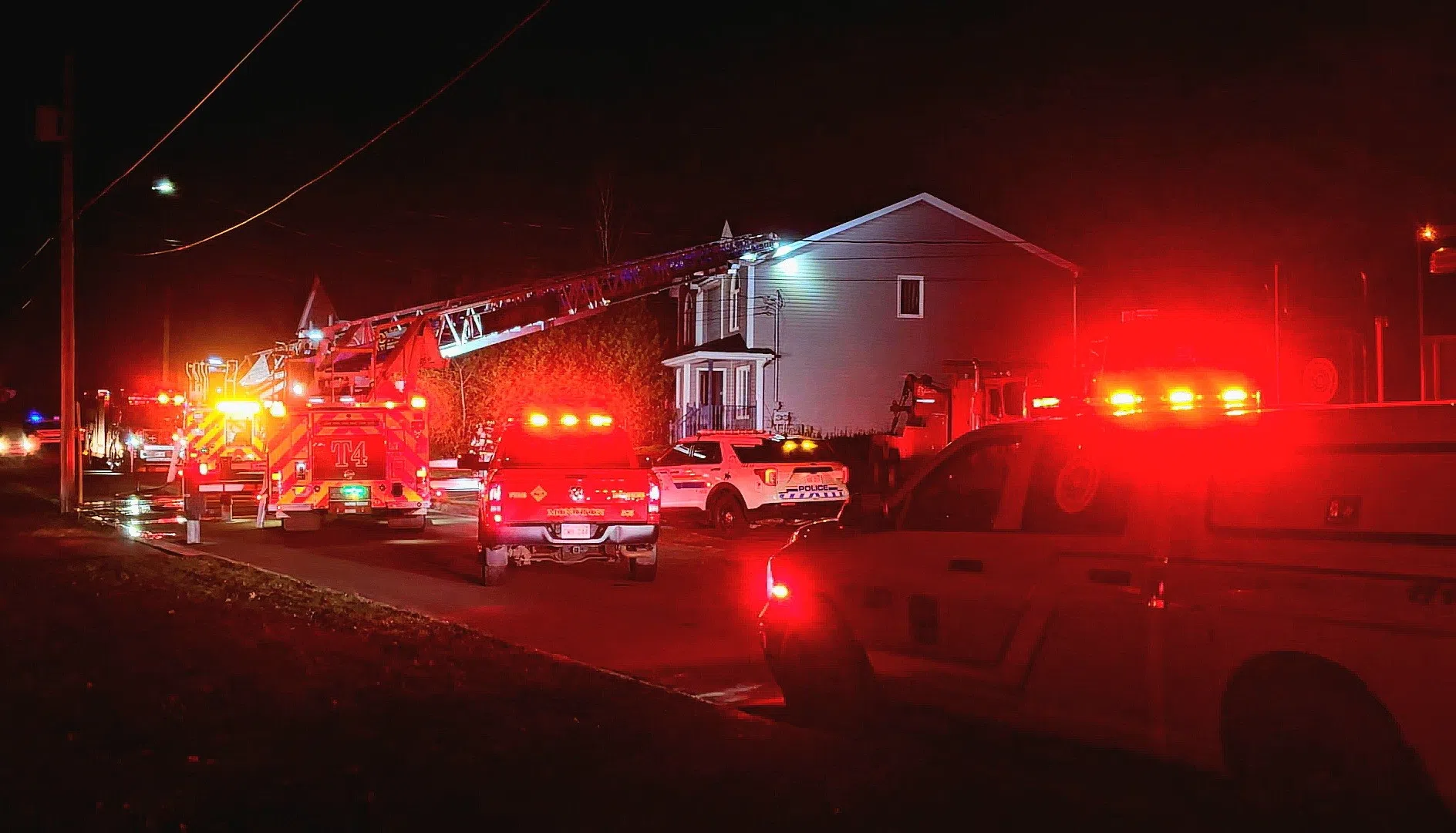 Four displaced after duplex fire in Moncton