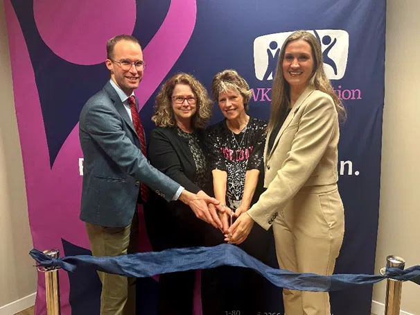 IWK receives donation for Breast Health Research Unit