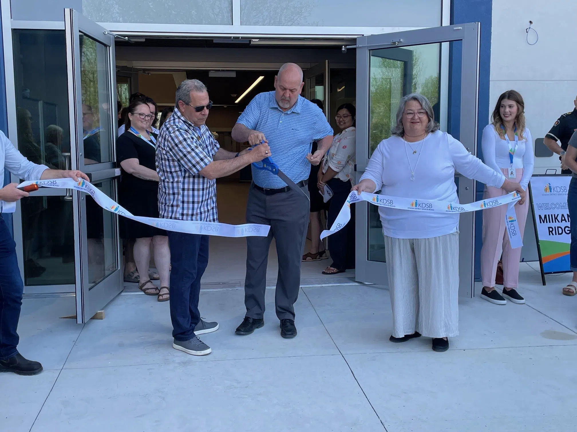 Ribbon cutting takes place for the Miikana Ridge senior's housing complex