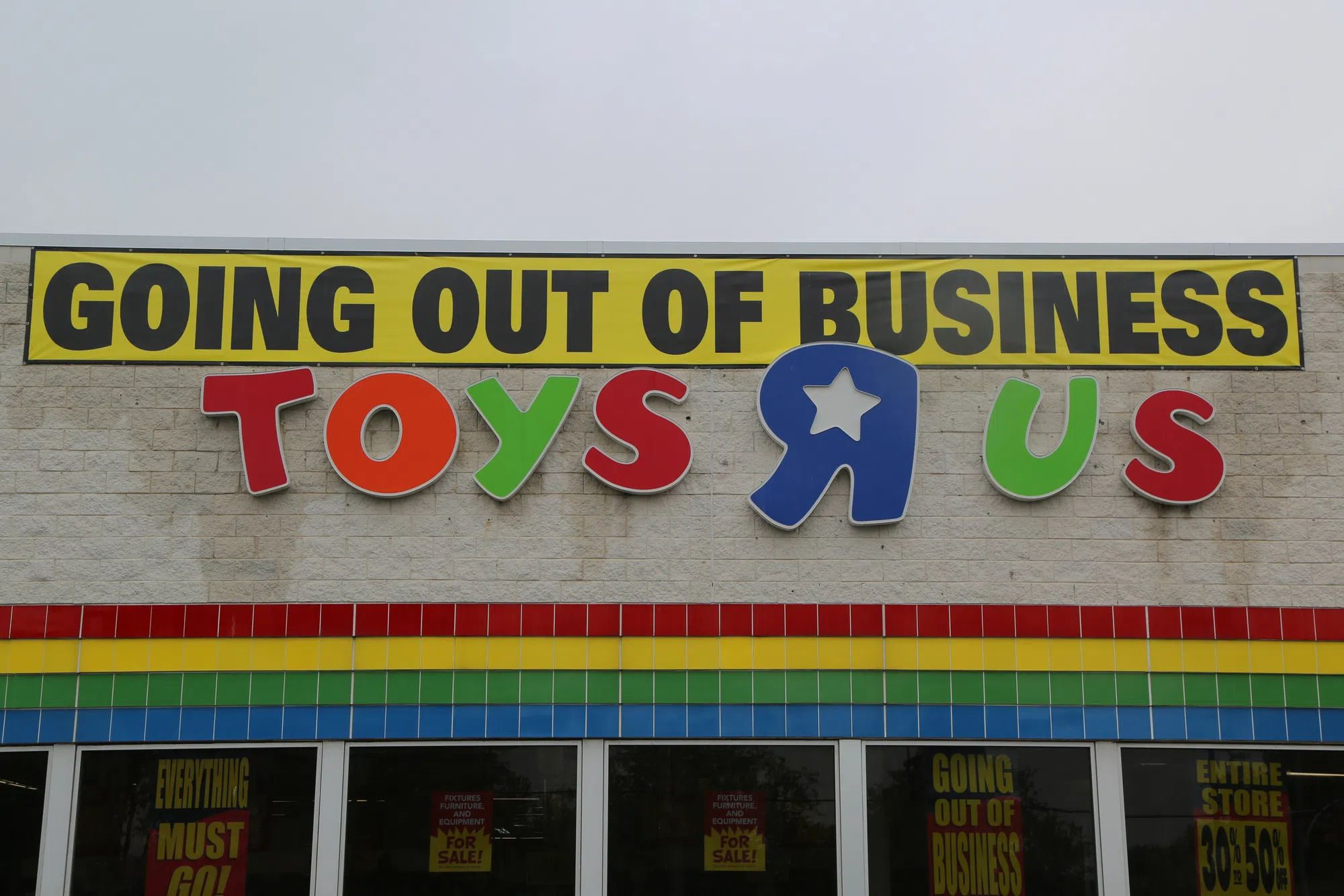 Toys "R" Us in the Maritimes: Confirmed closures and a wave of uncertainty