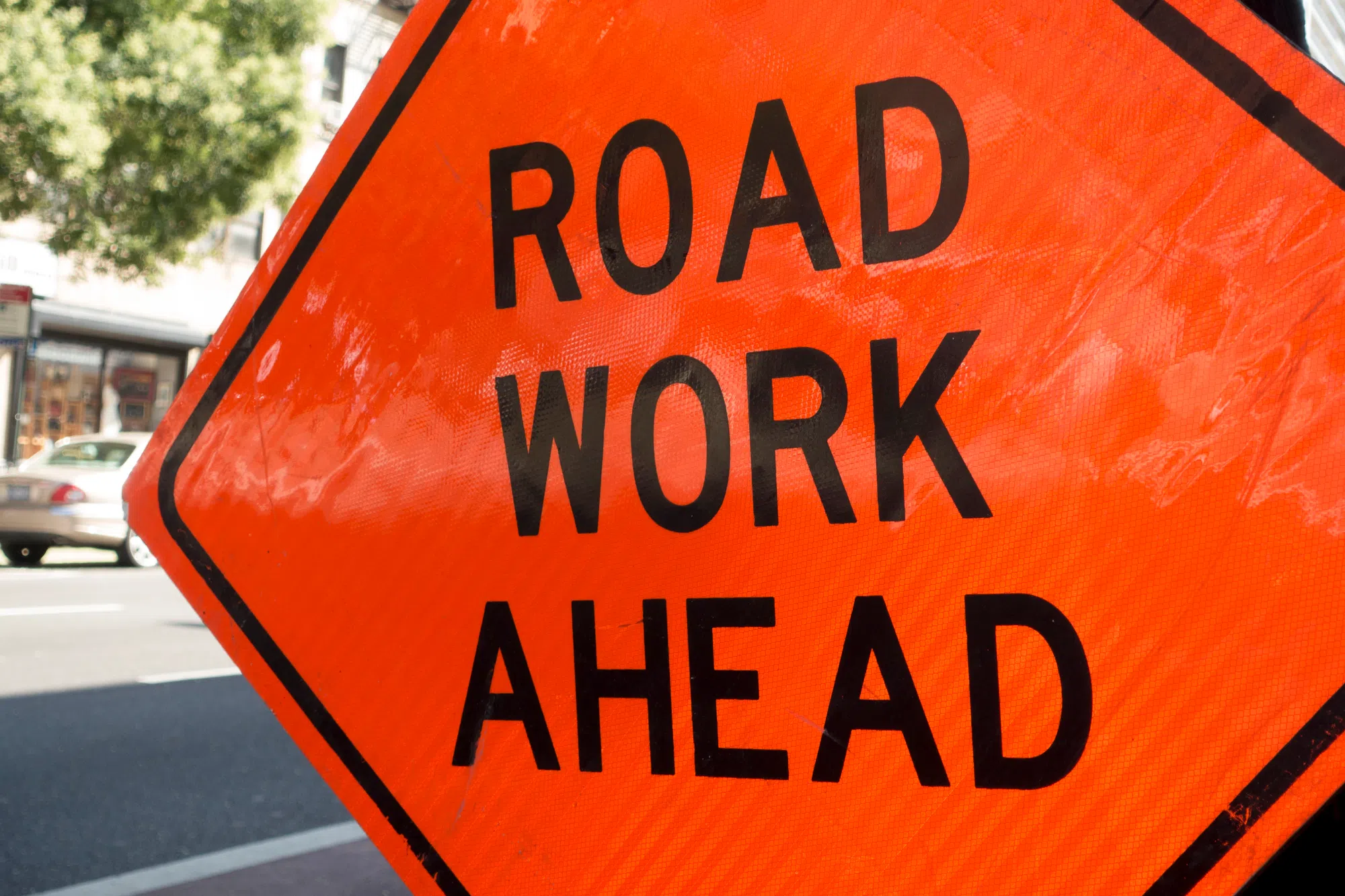 Lane closure on Urquhart Avenue