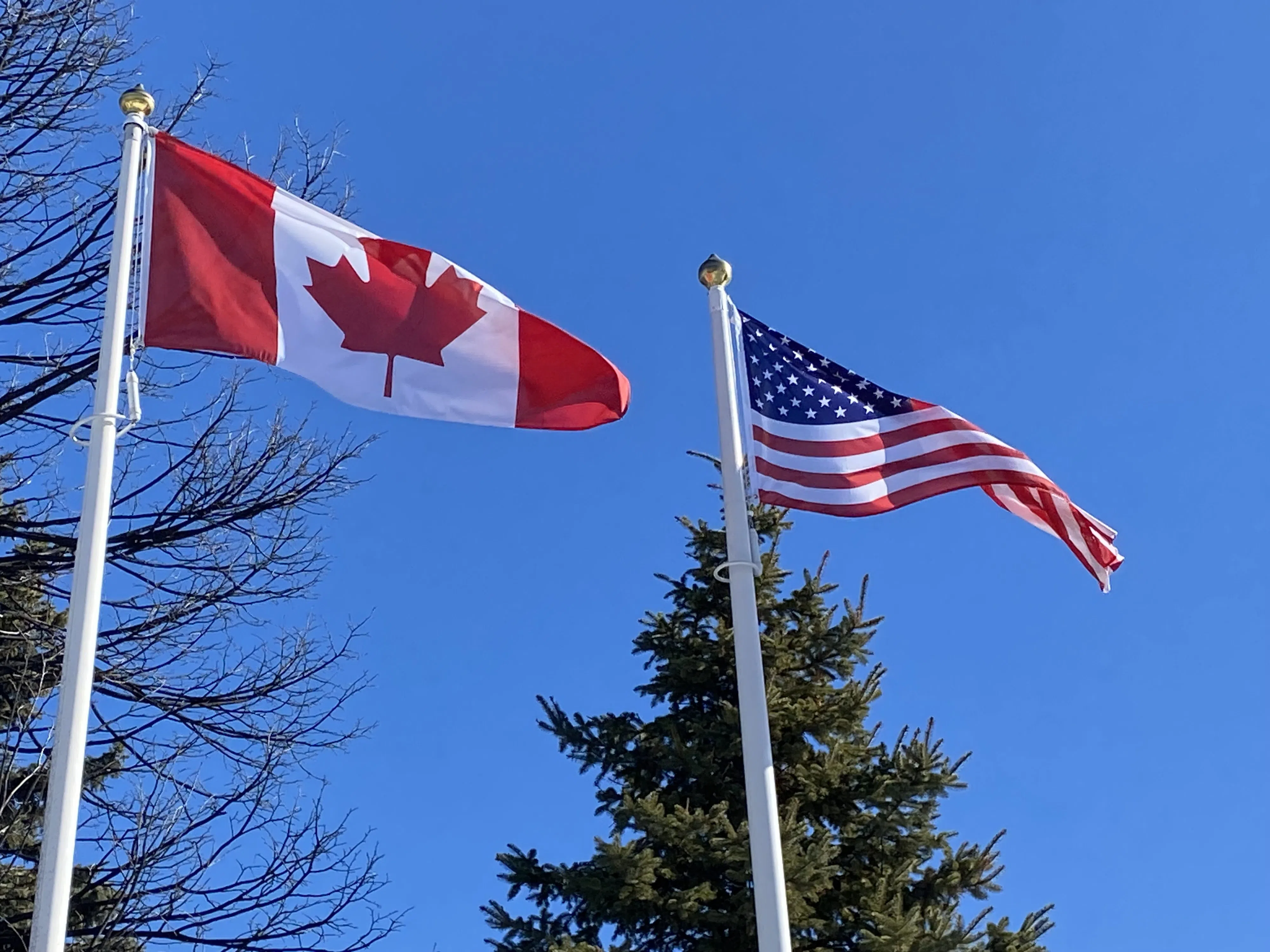 Trump pushes tariff on some Canadian goods to 35%