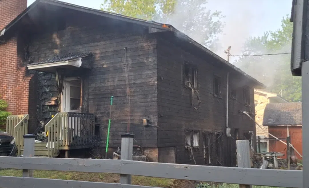 No one hurt in Lindsay Street fire in Riverview
