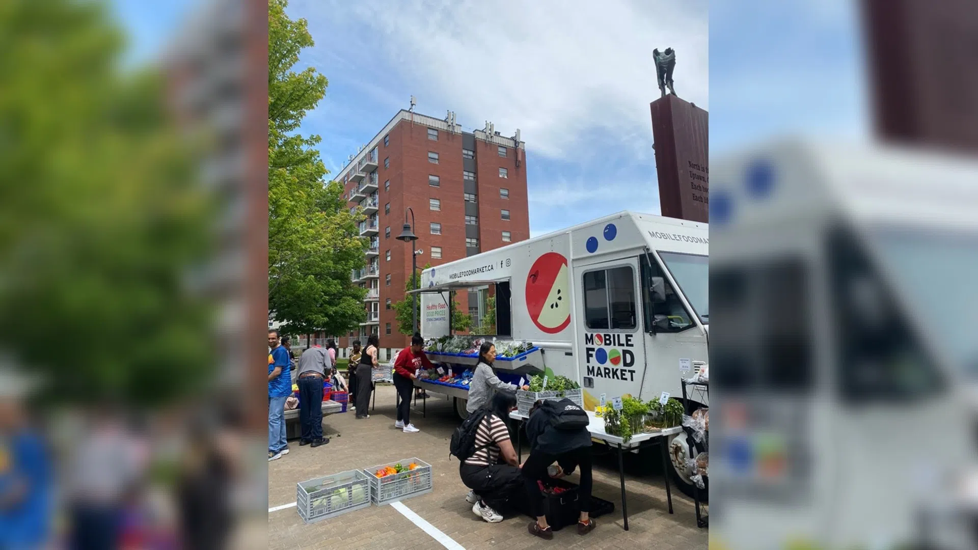3 Halifax, Dartmouth seniors' homes to get mobile food markets