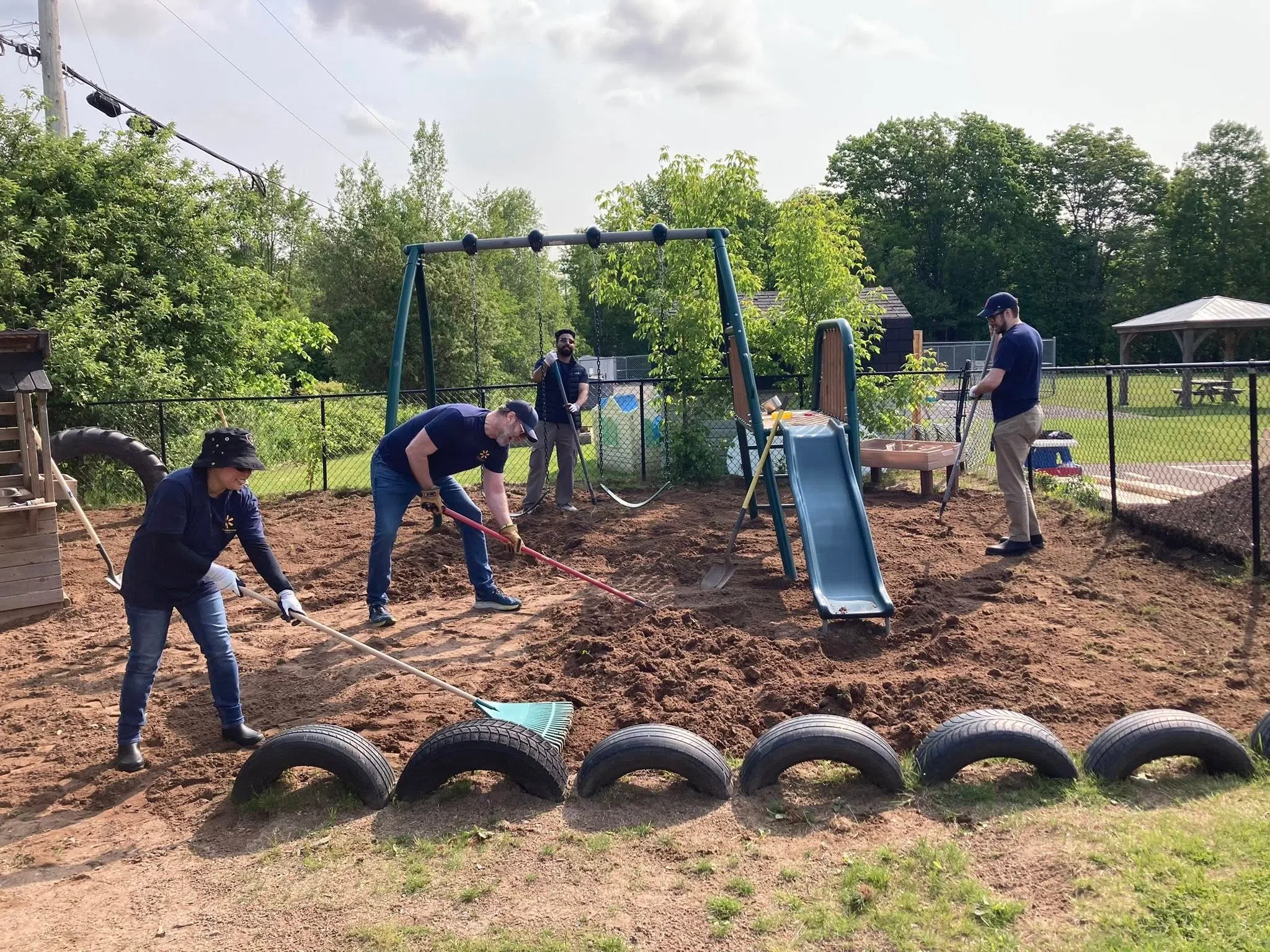 Thousands give back during A 'Day of Caring'