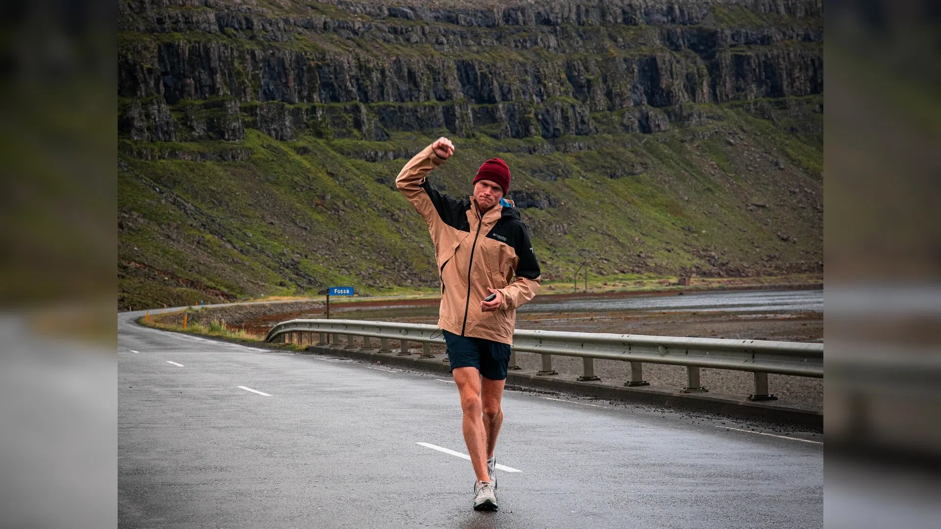 N.S. runner breaks record for fastest lap around all of Iceland