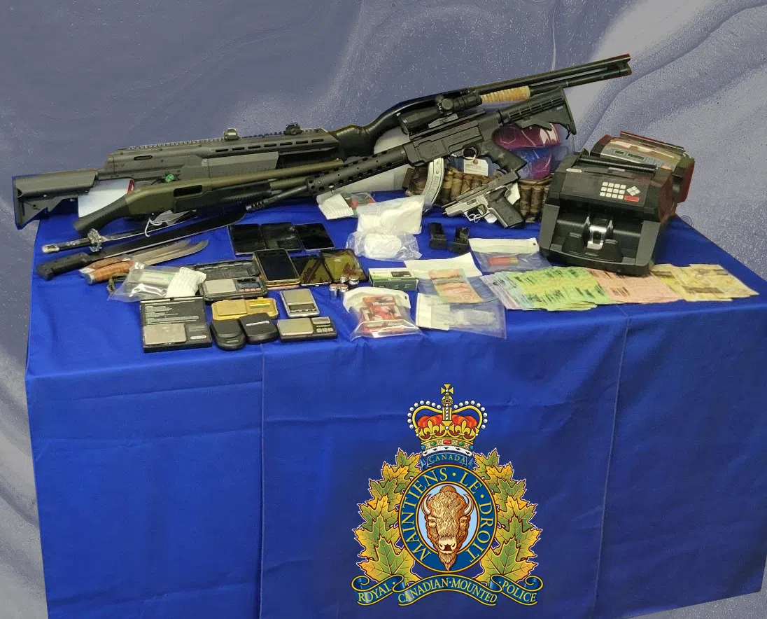 2 arrested after Shelburne search turns up guns, drugs