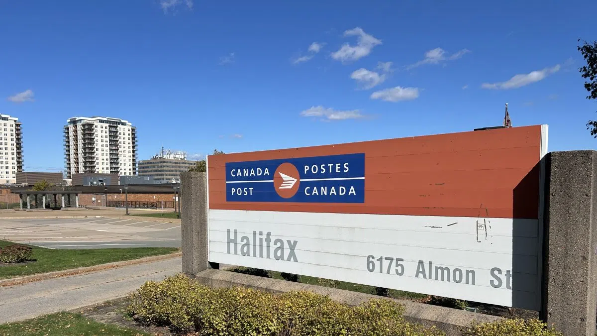 Canada Post given tight deadline for changes, strikes could happen quick