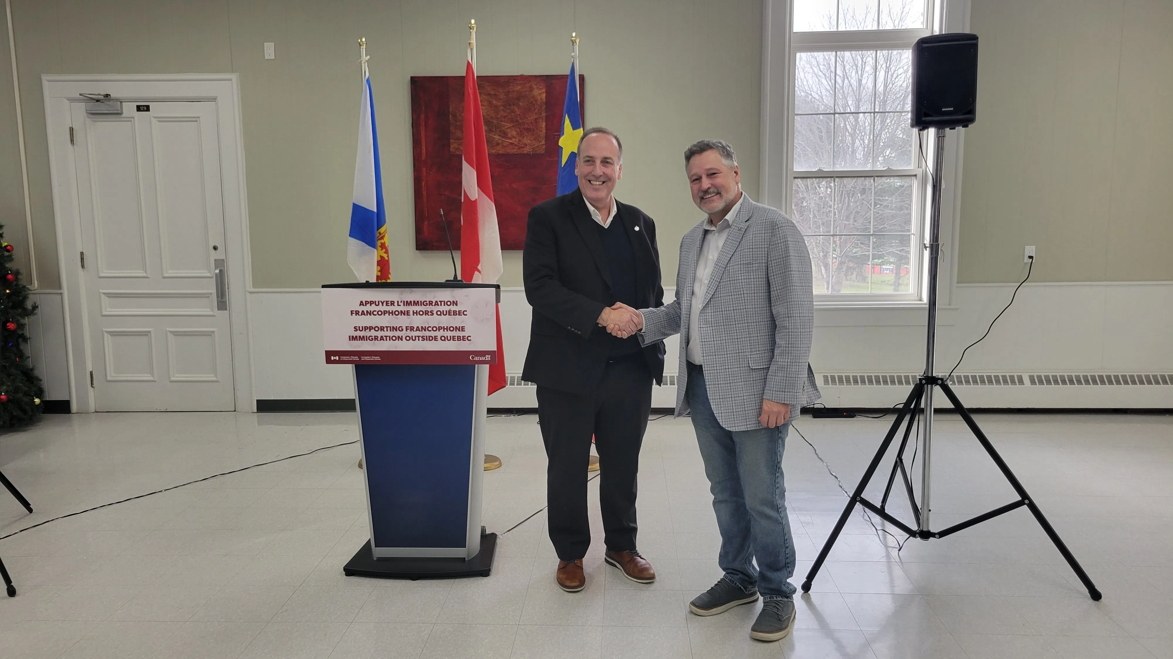 Federal funding for international students at Universite Sainte-Anne