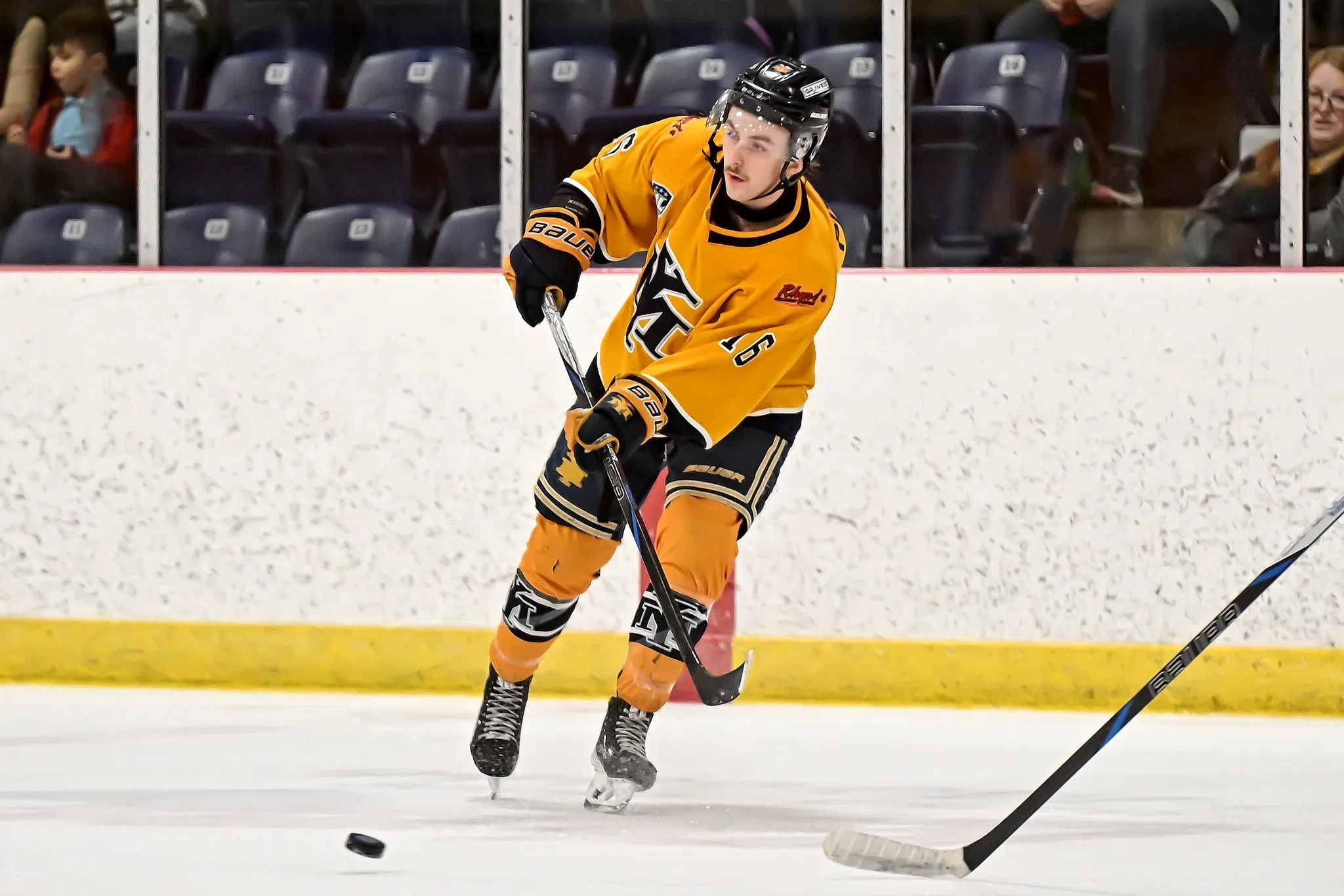 Mariners forward Jared Pitman during game action on November 30, 2025 at Mariners Centre (Ken Chetwynd Photo)