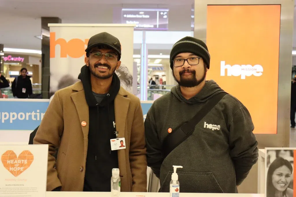 Hope Mission donation pop-up spot inside West Edmonton Mall (Photo Credits – Daniel Barker-Tremblay)