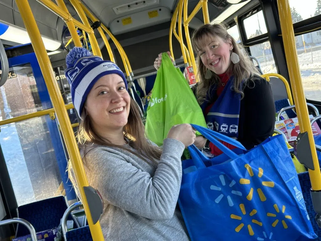 Stuff a Bus at Richard Secord School (Photo Credits – Daniel Barker-Tremblay)